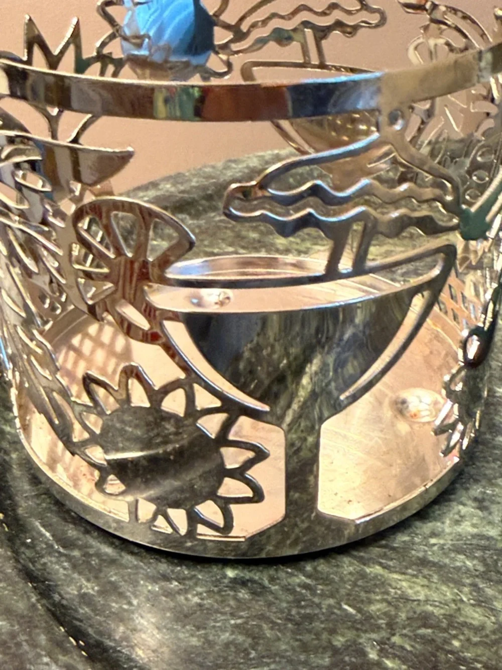 White Barn Eucalyptus Rain Candle -chrome color “Margaritaville” candle holder - Picture 10 of 16